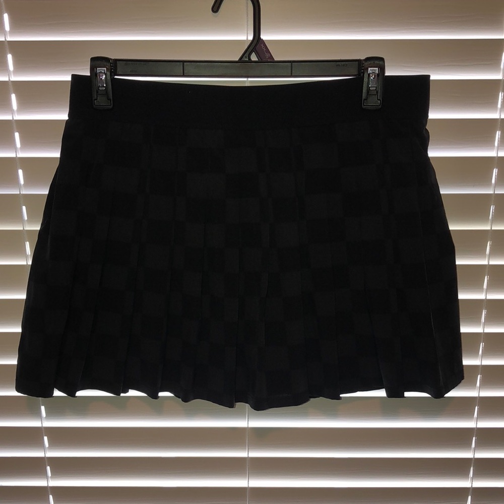 JOYLAB Black Checkered Pleated Athletic Skort